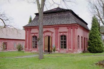 Taneční - čínský pavilon (© 2002 Vlky, Jiří Čížek)