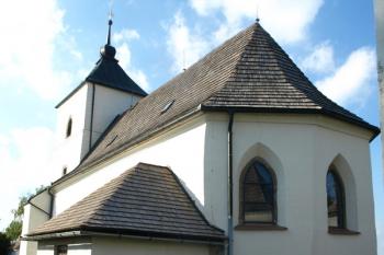 presbytář ( © Milan Caha 09/2012)