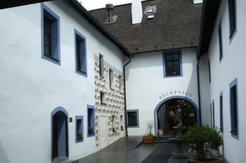 nádvoří ( © Milan Caha 06/2012)