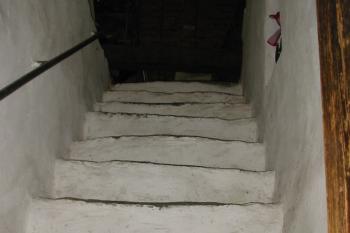 původní schodiště,staré přes 500 let (© D Dohňanský, 07/2015)