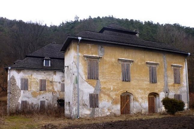 Necpaly
