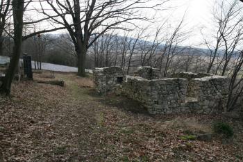 zbytky márnice (© Stanislav Drda 02/2016)