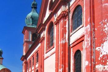 Kostel Nanebevzetí Panny Marie a Maří Magdalény v Clumu sv. Máří ( © Pavel Vítek 09/2012)