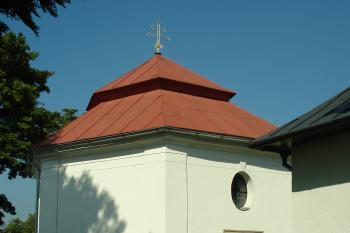 Kostnice ve Velké Losenici (© Pavel Valenta, 10/2012)