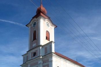 kostel od jihozápadu (© Milan Caha 10/2012)