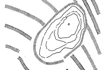 Terénní náčrt jádra fortifikace podle P. Hereita a J. Klsáka (© T. Durdík: Ilustrovaná encyklopedie českých hradů – Dodatky 4, Libri, Praha 2011)