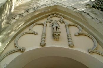 detail výzdoby brány předhradí (© Jan P. Štěpánek 10/2013)