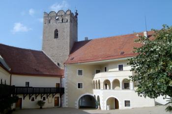Vranov (© Hynek Slezák, 05/2008)