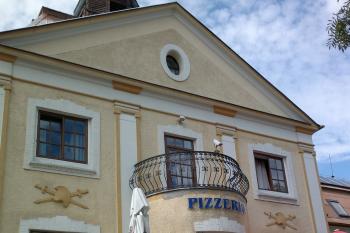 Jezdecká kasárna Most (© Tomáš Hák, 08/2012)