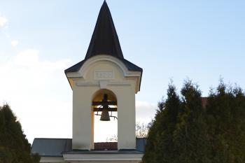 kaplička (zvonička) Panny Marie ( © Eva Horáková 12/2012)