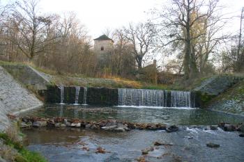 Novodvorská vodárna s jezem  (© Pavel Jarý,  15.11.2008)