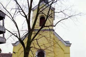 kostel sv. Jana Nepomuckého (© 2002 Vlky, Jiří Čížek)