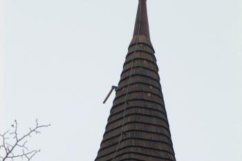 sekera ve střeše zvonice (© Rodochrozit, 01/2013)