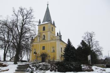 kostel od SZ (© Rodochrozit, 01/2013)