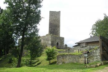 zřícenina hradu Orlík u Humpolce (© Vlastislav Mareček, 08/2011)