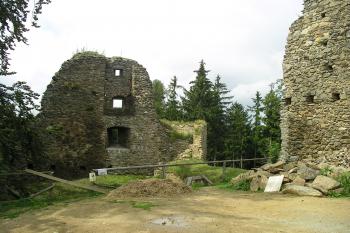 zřícenina hradu Orlík u Humpolce (© Vlastislav Mareček, 08/2011)