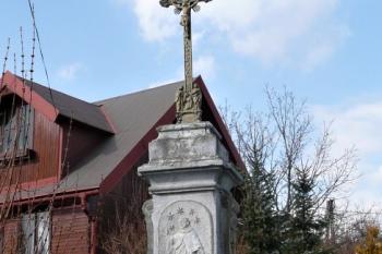 kříž pod šibenicí ( © Jan P. Štěpánek 04/2009)