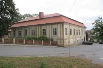 Jz.nároží zámku ( © Dušan Dohňanský 08/2019)