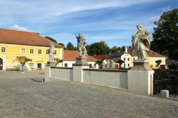  ( © Milan Caha 09/2011)