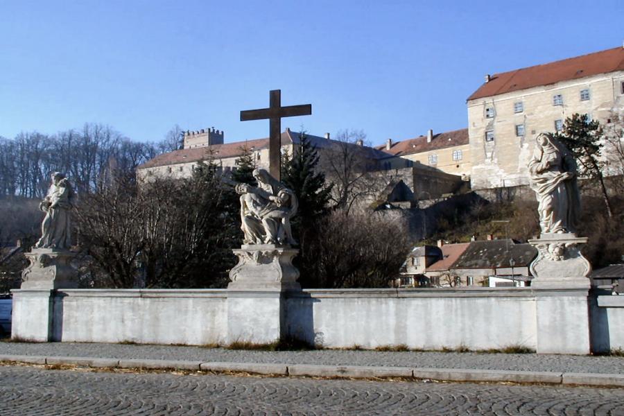 Dolní most