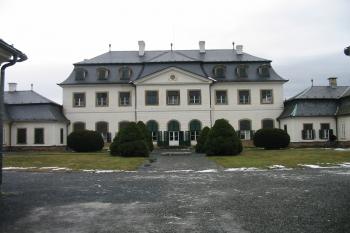 zámecké nádvoří (© D Dohňanský, 01/2016)