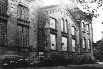 06 Budova elektrárny před rekonstrukcí. (© Tatranská galerie)