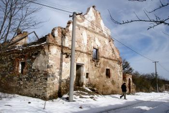Štít hlavní hospodářské budovy (© Prudký Martin, 03/2013)