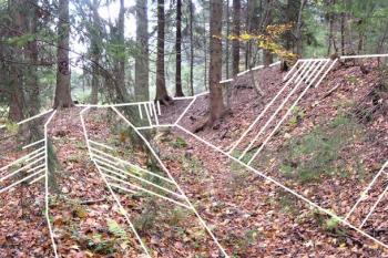 pohled z valu na severovýchodní závěr šancí (© Jan P. Štěpánek 10/2007)