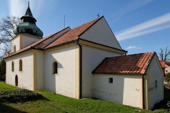kostel od jihovýchodu (© Pavel Zany Komárek 22. 4. 2010)