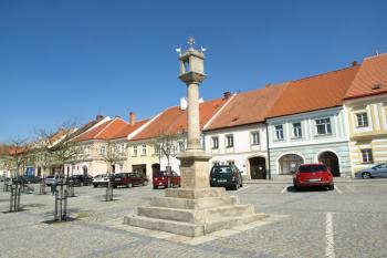  ( © Milan Caha 04/2012)