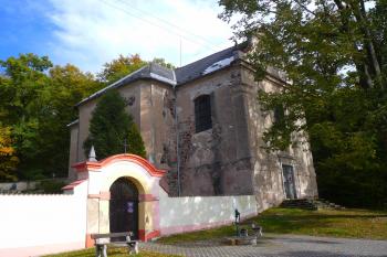 kostel sv. Petra a Pavla (© Pavel P., 10/2012)