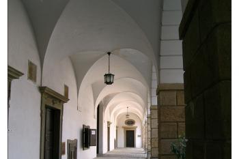 Z rychnovského zámku (© Jan Klapetek 06/2006)