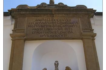 Z rychnovského zámku - druhé nádvoří (© Jan Klapetek 06/2006)