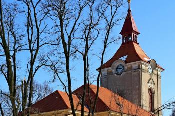 Kostel (© Zbyšek Suchý, 03/2013)