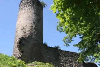 První brána a malá věž od severu ( © Ivan Grisa 05/2011)
