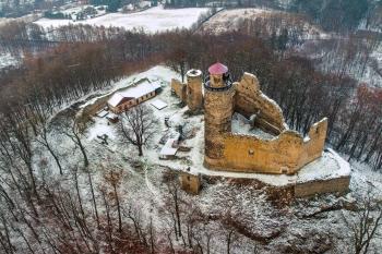 Zřícenina hradu Kostomlaty (© Radovan Smokoň  01/2023)