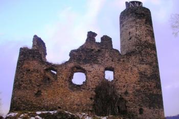 Hrad Kostomlaty pod Milešovkou (© Petr Lánský, 12/2007)