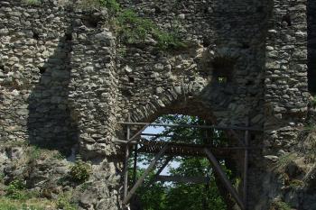Vstupní brána (© MaReK Olšavský, 05/2009)