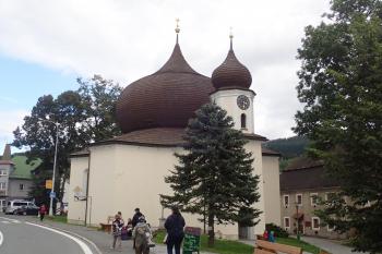 Žel. Ruda-kostel (© Robert Javorský 09/2021)