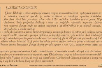 Informační cedule u glorietu ( © OÚ Kout na Šumavě)