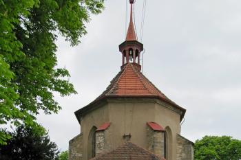 kostel od východu (© Rodochrozit, 05/2013)
