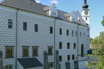 Východní průčelí od jihovýchodního rondelu (© Petr Turyna 09/2006)