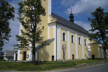 Kostel po rekonstrukci (© OÚ Nový Malín 07/2013)