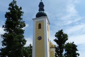 Kostel Nanebevzetí Panny Marie  (© František Kinař, 08/2014)