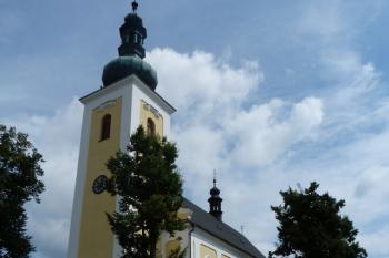 Kostel Nanebevzetí Panny Marie  (© František Kinař, 08/2014)