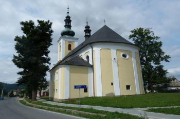 Kostel Nanebevzetí Panny Marie  (© František Kinař, 08/2014)
