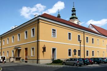 celkový pohled od jihu (© Pavel Zany Komárek 25. 8. 2009)