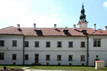 celkový pohled od severovýchodu (© Pavel Zany Komárek 25. 8. 2009)