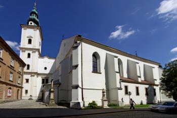 klášterní kostel od jihozápadu (© Pavel Zany Komárek 25. 8. 2009)
