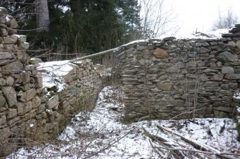 JZ budova jádra, průchod mezi oběma částmi (© Jan Večeřa, 01/2016)